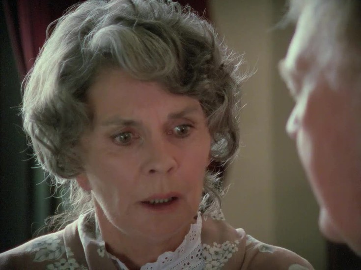 Смотреть "Загадки мисс Марпл. С помощью зеркала" онлайн. Сериал - eTVnet