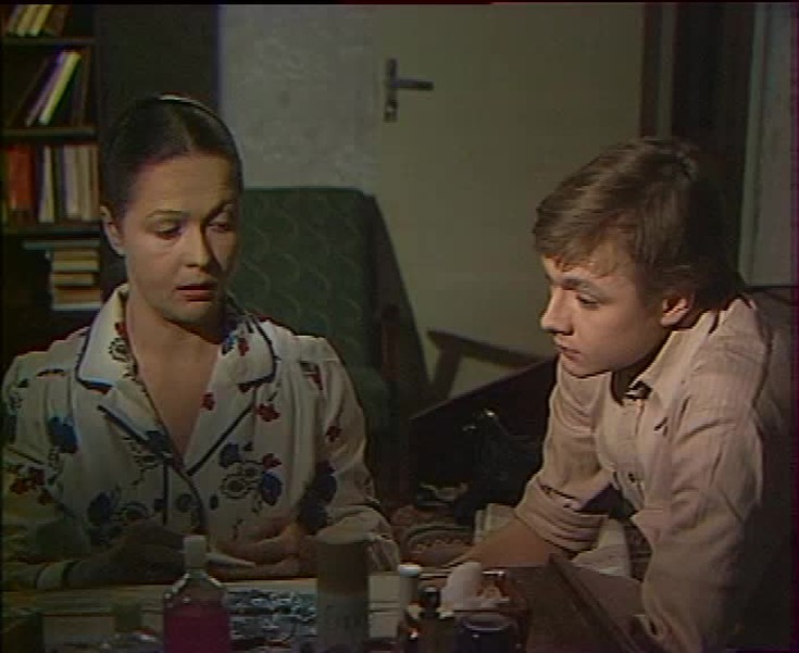 Хозяйка детского дома фильм 1983 актеры и роли фото