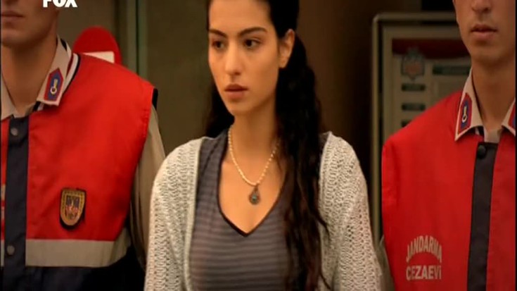 Смотреть "Между небом и землей. 229 серия" онлайн. Сериал