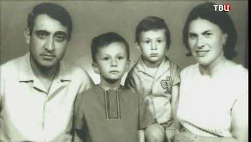 Смотреть