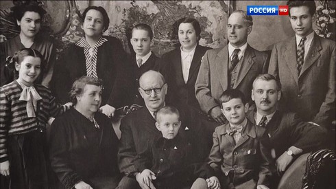 Смотреть