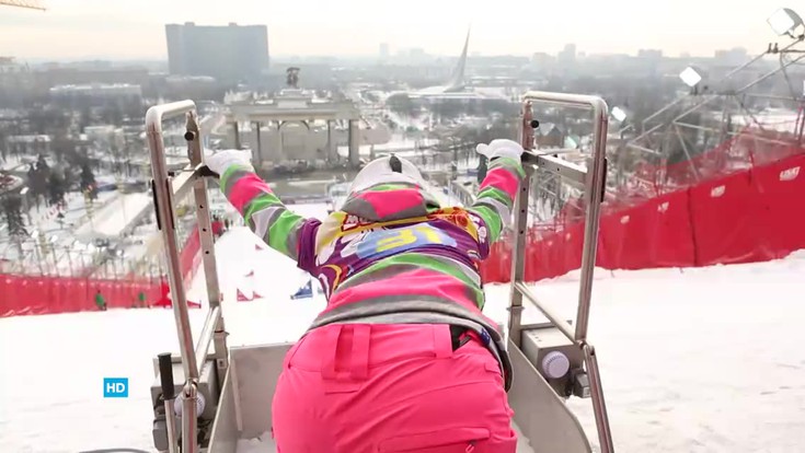 Российская сноубордистка Алена З…