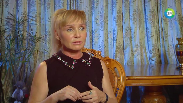 Эль фаннинг улыбка. Эль фаннинг 13. Тумба под тв элия подвесная. Эль нионь тв. Хайтек тумба под тв 1400мм импор.