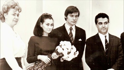 Смотреть