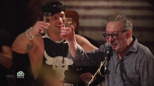 Смотреть