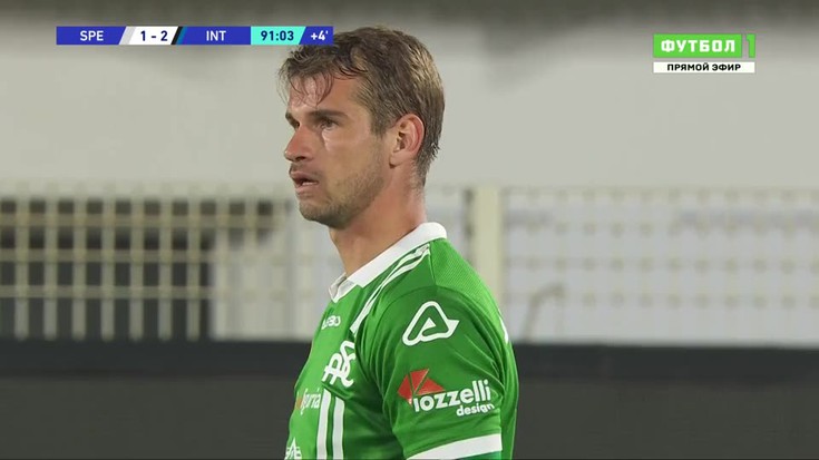 Смотреть "Футбол. Чемпионат Италии 2021/2022. Специя - Интер. 2 тайм ...