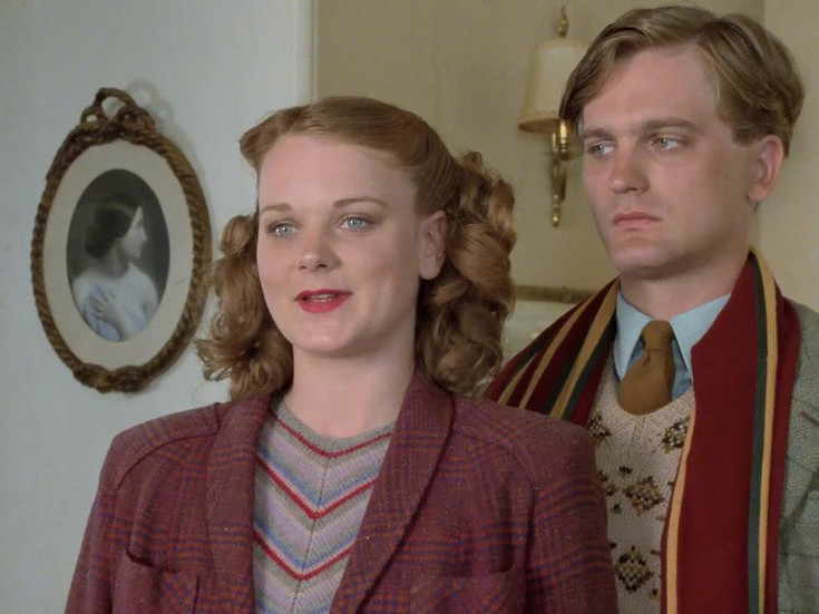 Смотреть "Загадки мисс Марпл. Объявленное убийство. 3 часть" онлайн ...