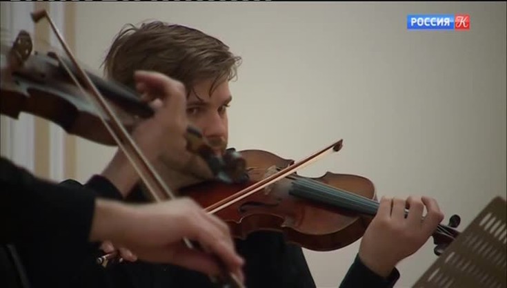 Смотреть \"Царская ложа. Арфистка Анна Макарова\" онлайн - eTVnet