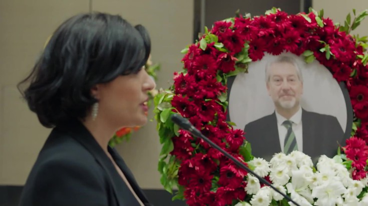 Смотреть сериал "Совершенно другой я (Совершенно другой)" онлайн. Все ...