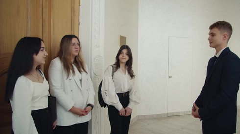 Смотреть