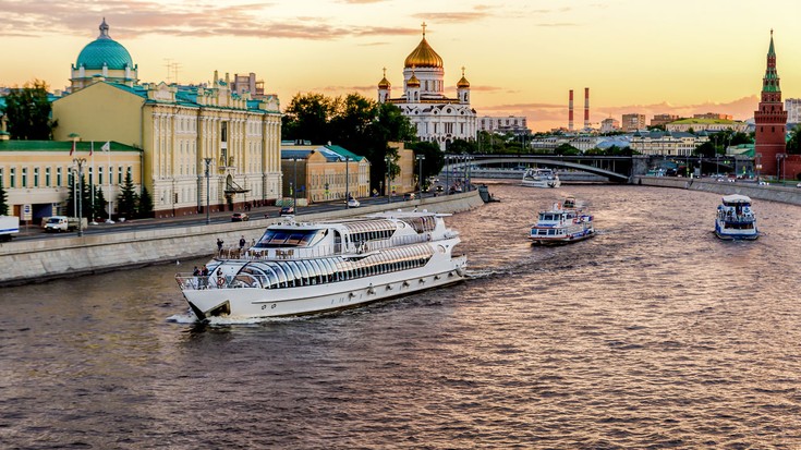 Прогулка на яхте по Москва-реке