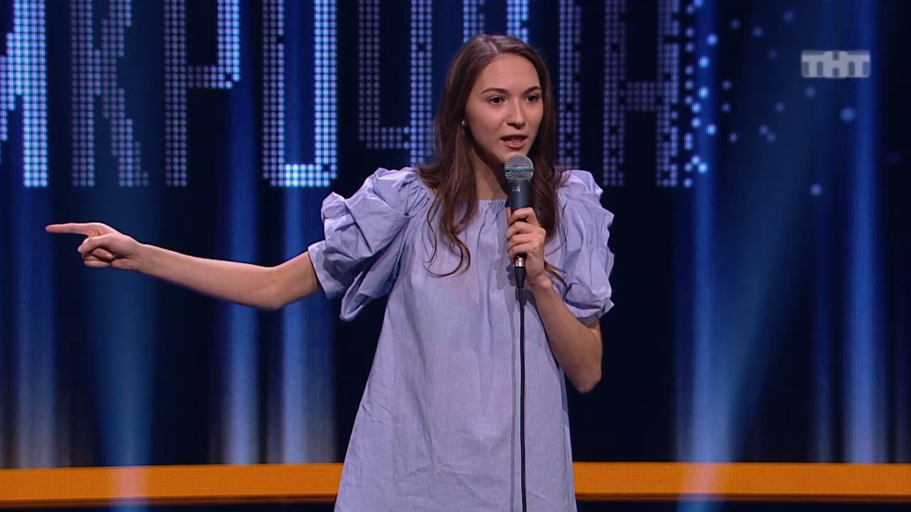 надя косых открытый микрофон. шутки из стенд ап. андрей фролов стендап. андрей шарапов стендап. элли брилсон открытый микрофон.