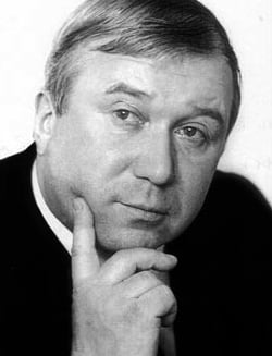 Медведев Юрий
