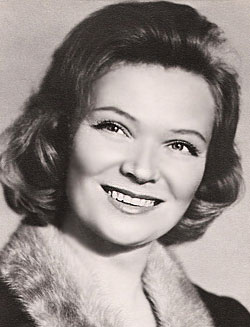 Меньшикова Нина