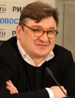 Гнеушев Валентин
