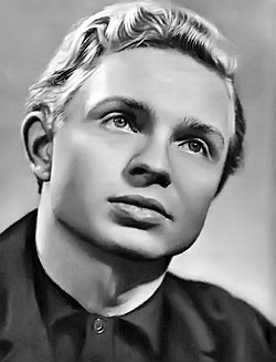 Соловьев  Юрий