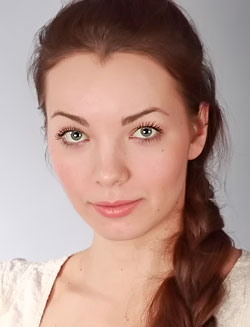 Назарова Дана