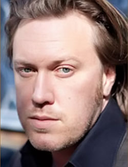 Овчарек Николас