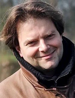 Лев Виктор