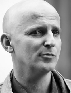 Деруддер Доминик