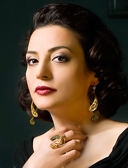 Яралова Хелена