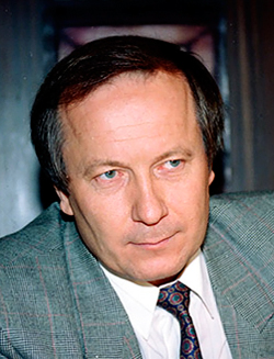 Скуратов Юрий