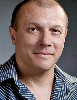 Жиров Роман